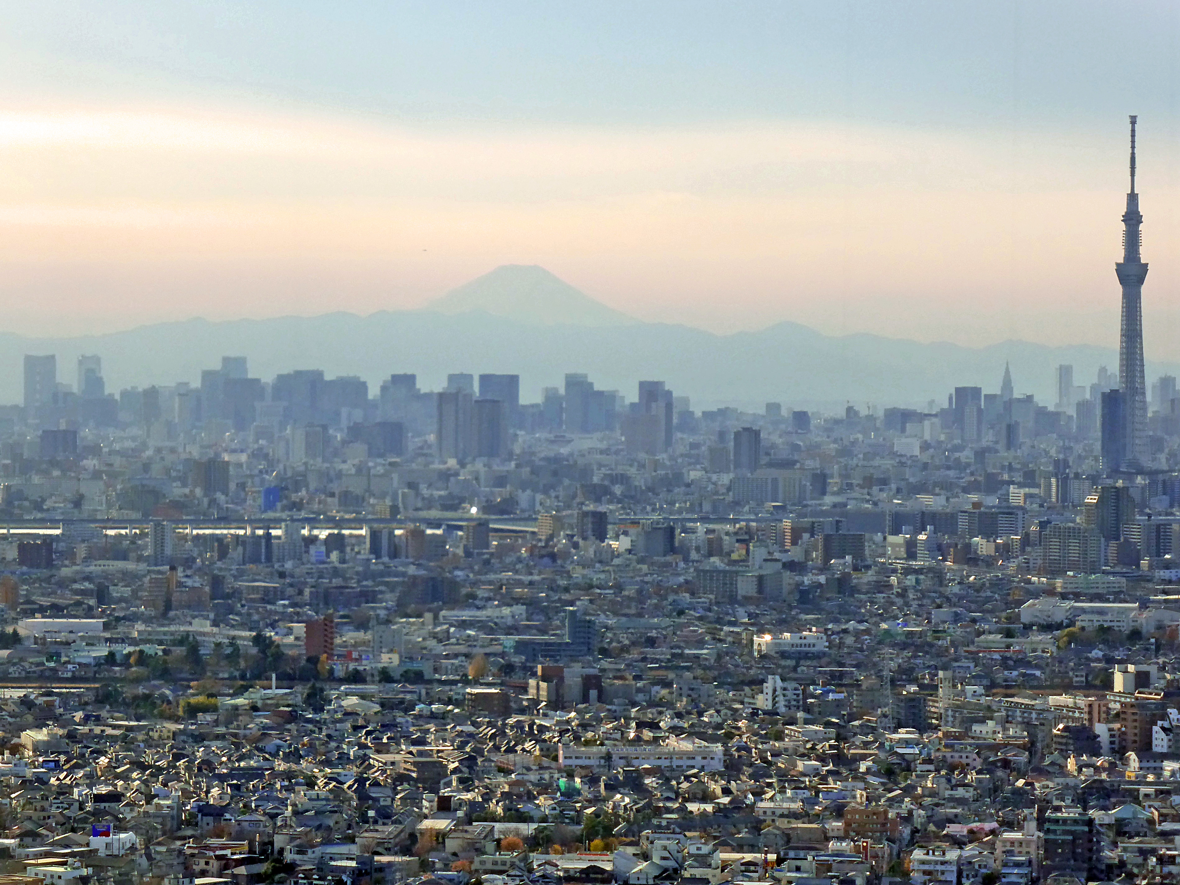 新名称は「きらぼし銀行」－都民銀・八千代銀・新銀行東京、2018
