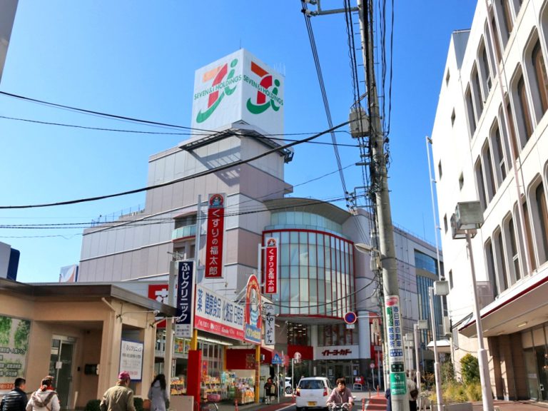 埼玉県、イトーヨーカドー春日部店に「アニメだ!埼玉 発信スタジオ」2018年7月21日開設-「あの花」など参加のスタンプラリーも 都市商業研究所