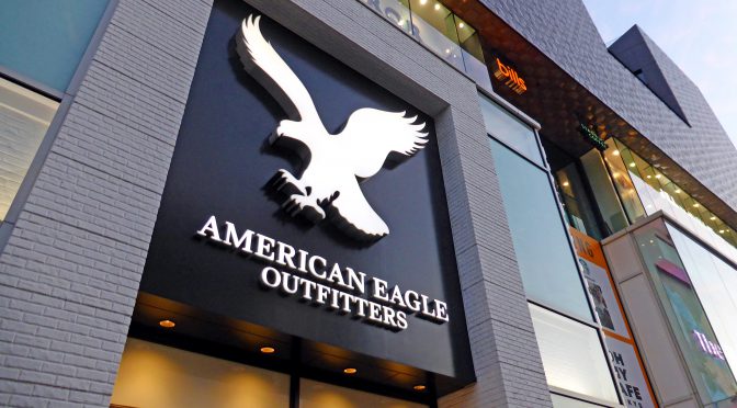 アメリカンイーグル American Eagle Outfitters 19年中に日本撤退 運営する 洋服の青山 カジュアル大幅縮小 都市商業研究所